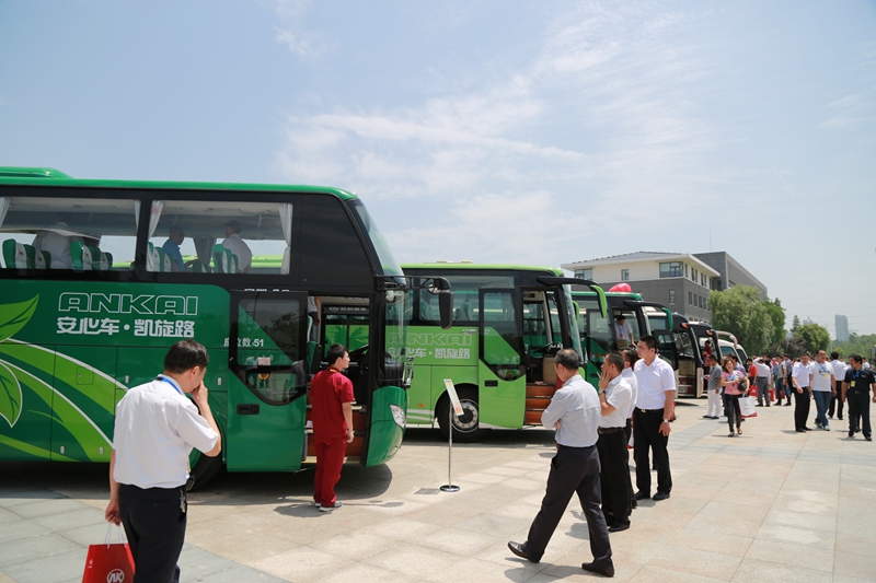 无码AV大香线蕉伊人久久