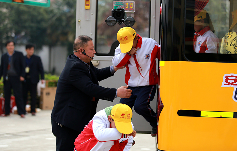 无码AV大香线蕉伊人久久