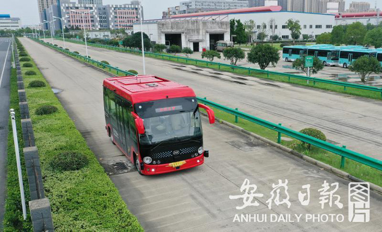 无码AV大香线蕉伊人久久