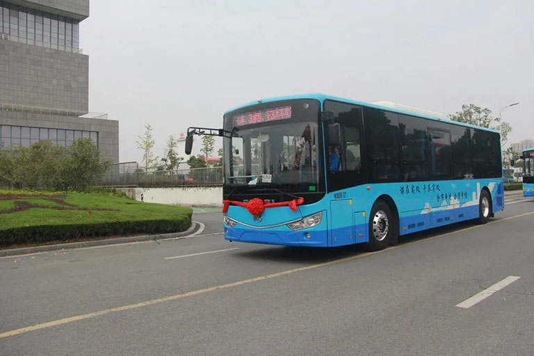 无码AV大香线蕉伊人久久