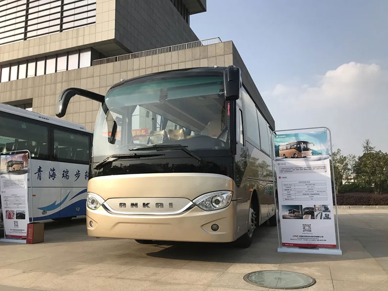 无码AV大香线蕉伊人久久