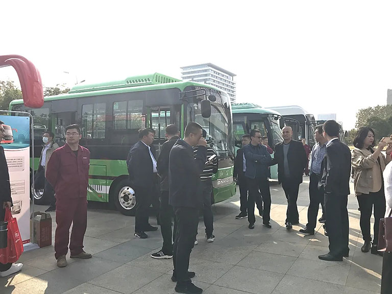 无码AV大香线蕉伊人久久