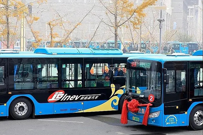 无码AV大香线蕉伊人久久