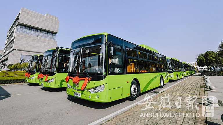 无码AV大香线蕉伊人久久