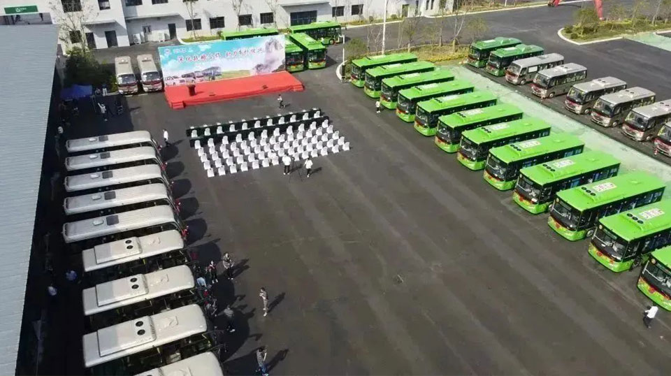 无码AV大香线蕉伊人久久