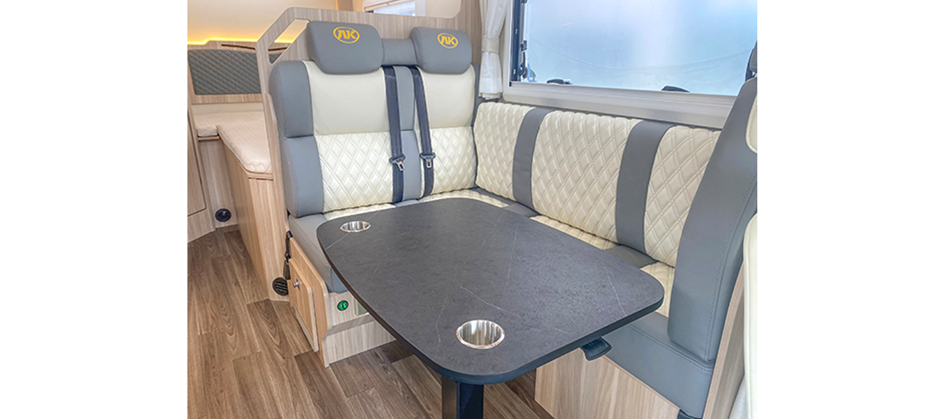 无码AV大香线蕉伊人久久