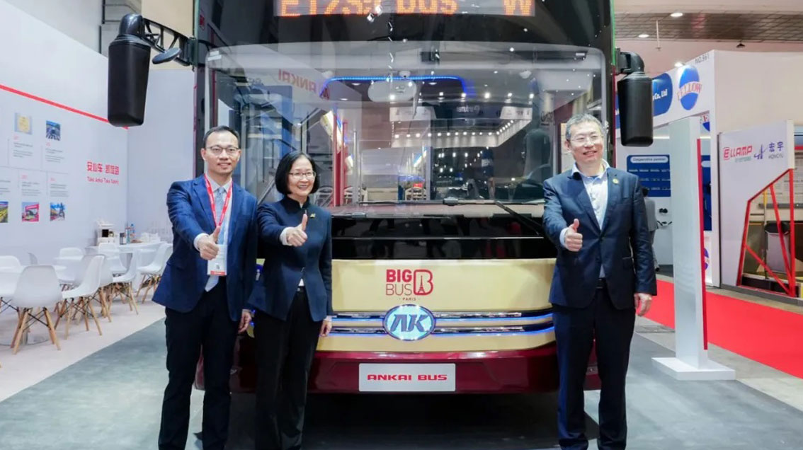 无码AV大香线蕉伊人久久