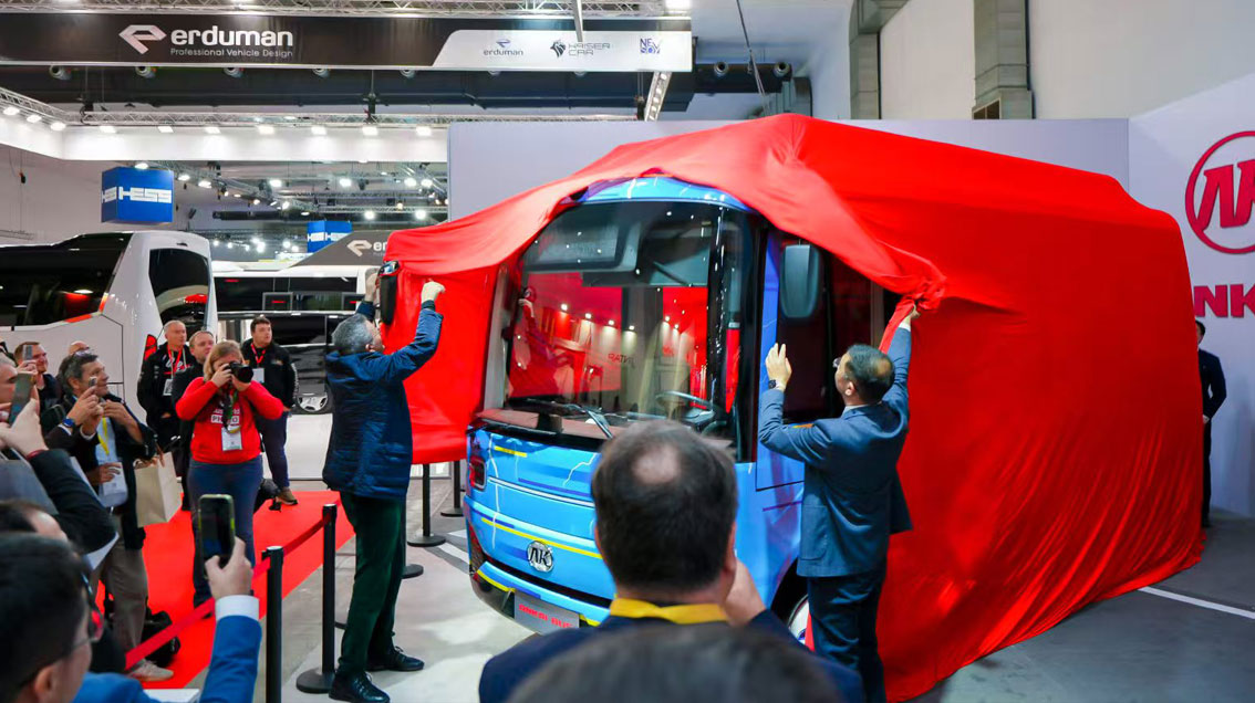 无码AV大香线蕉伊人久久